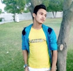 hAsNaIn RaZa model in Karachi