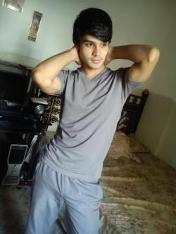 Shahab Zaman model in Karachi