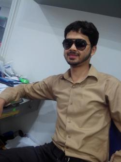 waqar model in Karachi