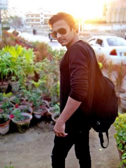 Hasnain Raza model in Karachi