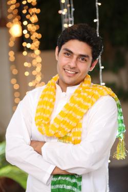 Daniyal model in Karachi