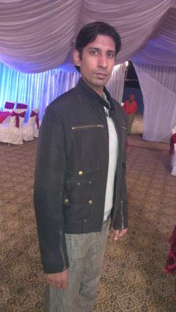 naveed model in Lahore