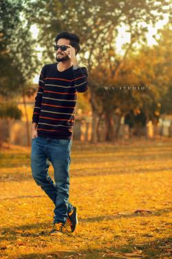 Moiz Ali model in Faisalabad